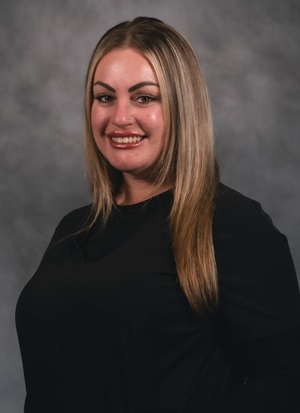 Lyneah - Dental Assistant